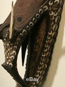 Tribal Primitive wall Art/Mask from Papua New Guinea