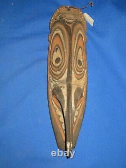 VINTAGE NEW GUINEA Large Carved Wood Mask, Kamanibit Jungle Tribe, Circa 1970