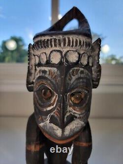 VTG Papua New Guinea Carved Figure Statue MAN Kneeling with Horns White Face