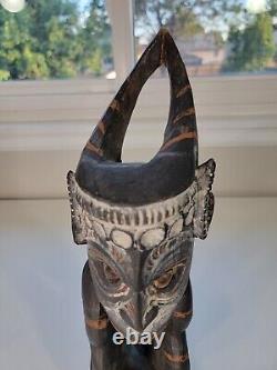 VTG Papua New Guinea Carved Figure Statue MAN Kneeling with Horns White Face