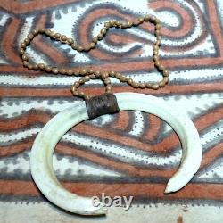 Vanuatu Papua New Guinea Highlands Huli Necklace with seeds Vintage circa 1970s