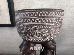 Vintage Massim Trobriand Islands Papua New Guinea Carved Figural Bowl 32cm