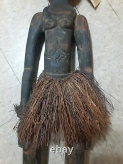 Vintage Papua New Guinea Ancestor Figure Male. Museum Quality 29 tall