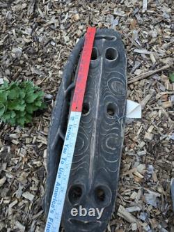 Vintage Papua New Guinea Hand-Carved Wooden Artifact Crocidile Spirit Board