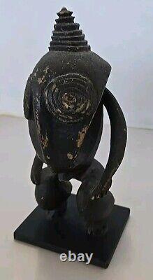 Vintage Papua New Guinea Hand Made Carved Wood Tribal Art Figurine Metal Base