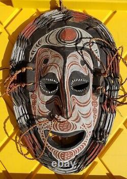 Vintage Papua New Guinea Mask Oceania PNG Oceanic