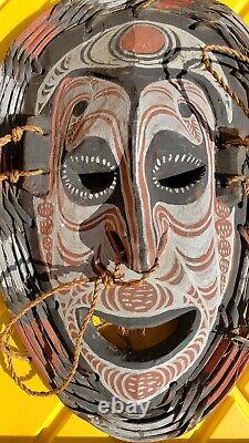 Vintage Papua New Guinea Mask Oceania PNG Oceanic