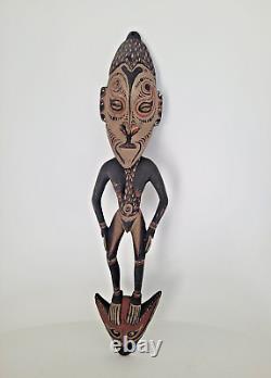 Vintage Papua New Guinea Spirit Hook Statue Carving