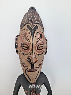 Vintage Papua New Guinea Spirit Hook Statue Carving