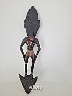 Vintage Papua New Guinea Spirit Hook Statue Carving