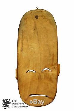 Vintage Papua New Guinea Tribal Hand Carved Mask Primitive Cowrie Shell Eyes 18