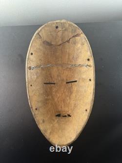 Vintage Papua New Guinea Tribal Hanging Mask