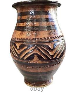 Vintage Papua New Guinea Upper Sepik River Brown Native Signed Clay 20cm Pot