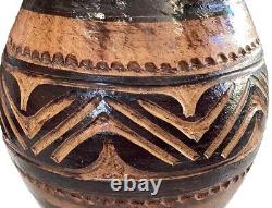 Vintage Papua New Guinea Upper Sepik River Brown Native Signed Clay 20cm Pot