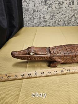 Vtg Handcraved Papua New Guinea Wood Carved Alligator Sculpture 22
