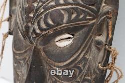 Vtg LARGE Papua New Guinea Sepik River Tribal Spirit Mask Carved Wood FIGURAL