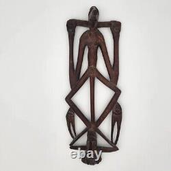 Wood Sculpture Two Figures Squatting Position Tribal Papua New Guinea 8x22