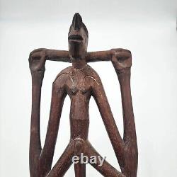 Wood Sculpture Two Figures Squatting Position Tribal Papua New Guinea 8x22