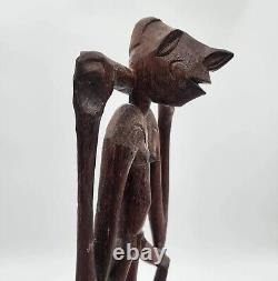 Wood Sculpture Two Figures Squatting Position Tribal Papua New Guinea 8x22