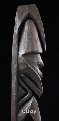 Yipwon cult figure, karawari river, papua new guinea, oceanic art, art océanien