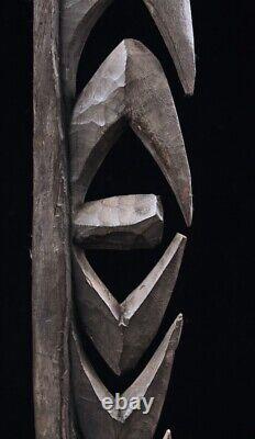 Yipwon cult figure, karawari river, papua new guinea, oceanic art, art océanien