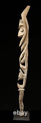 Yipwon cult figure, karawari river, papua new guinea, oceanic art, art océanien